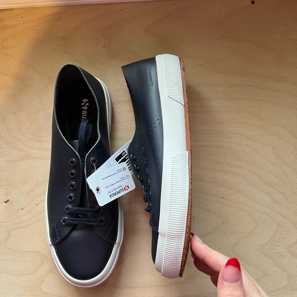 ⚡️ Superga navy leather sneakers ⚡️MOVING SALE ⚡️ - Picture 5 of 10